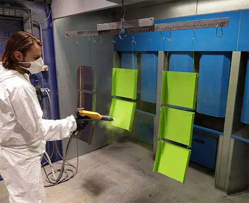 Nos opérateurs qualifiés assurent un standard de finition uniformément élevé