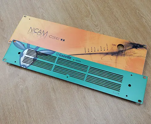 Faces avant 19" personnalisées